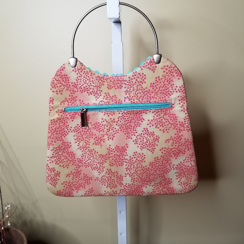 Pequenopoder handbag